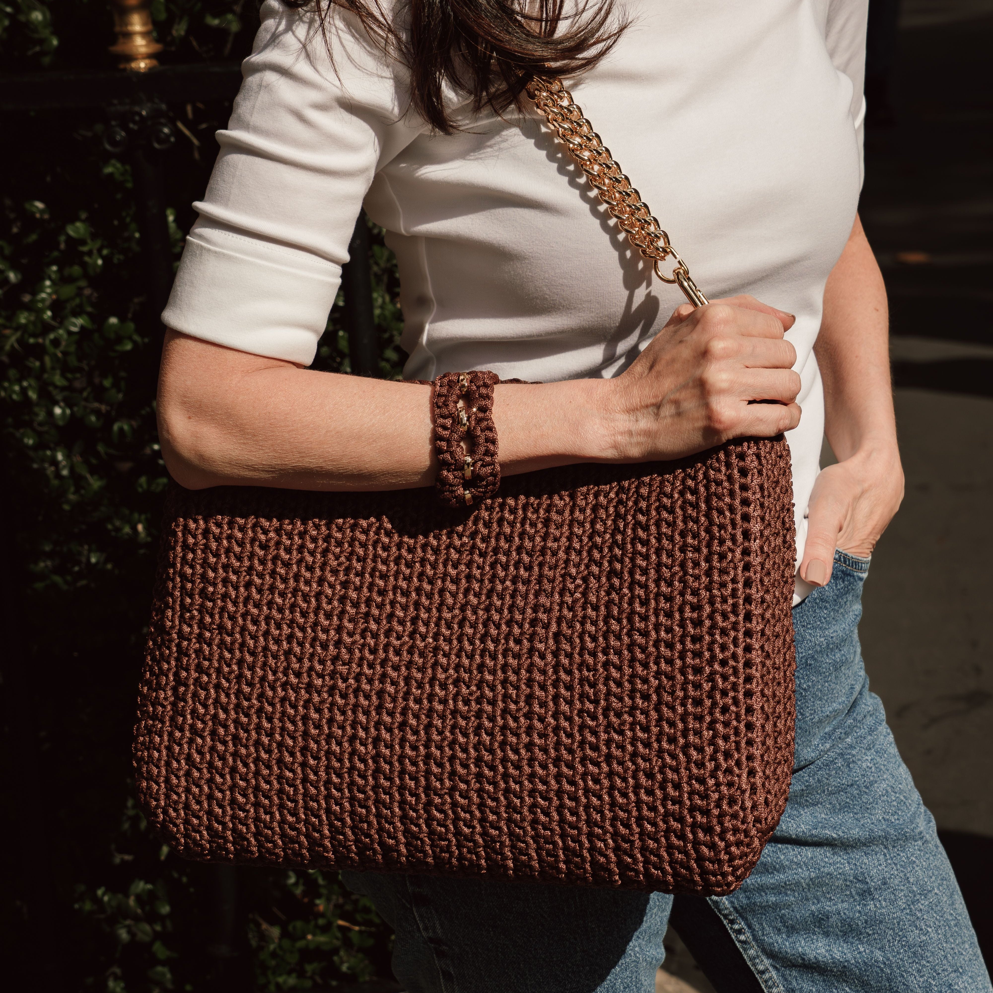 Bolsa Sac Crochet Marrom – BETINA WERNER